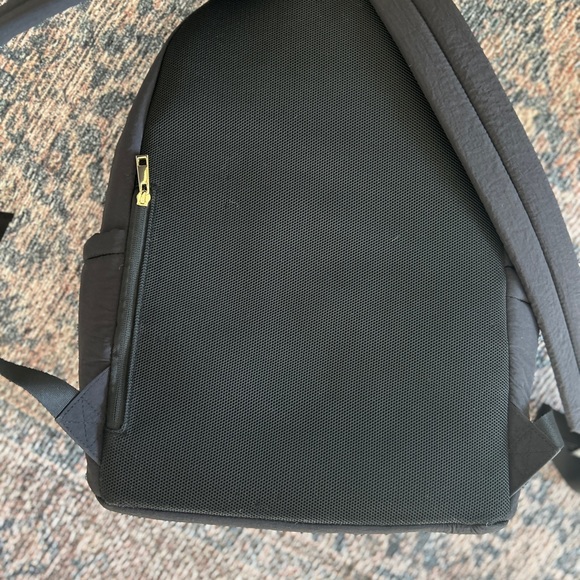 A new day “puff dome” backpack - Picture 7 of 7